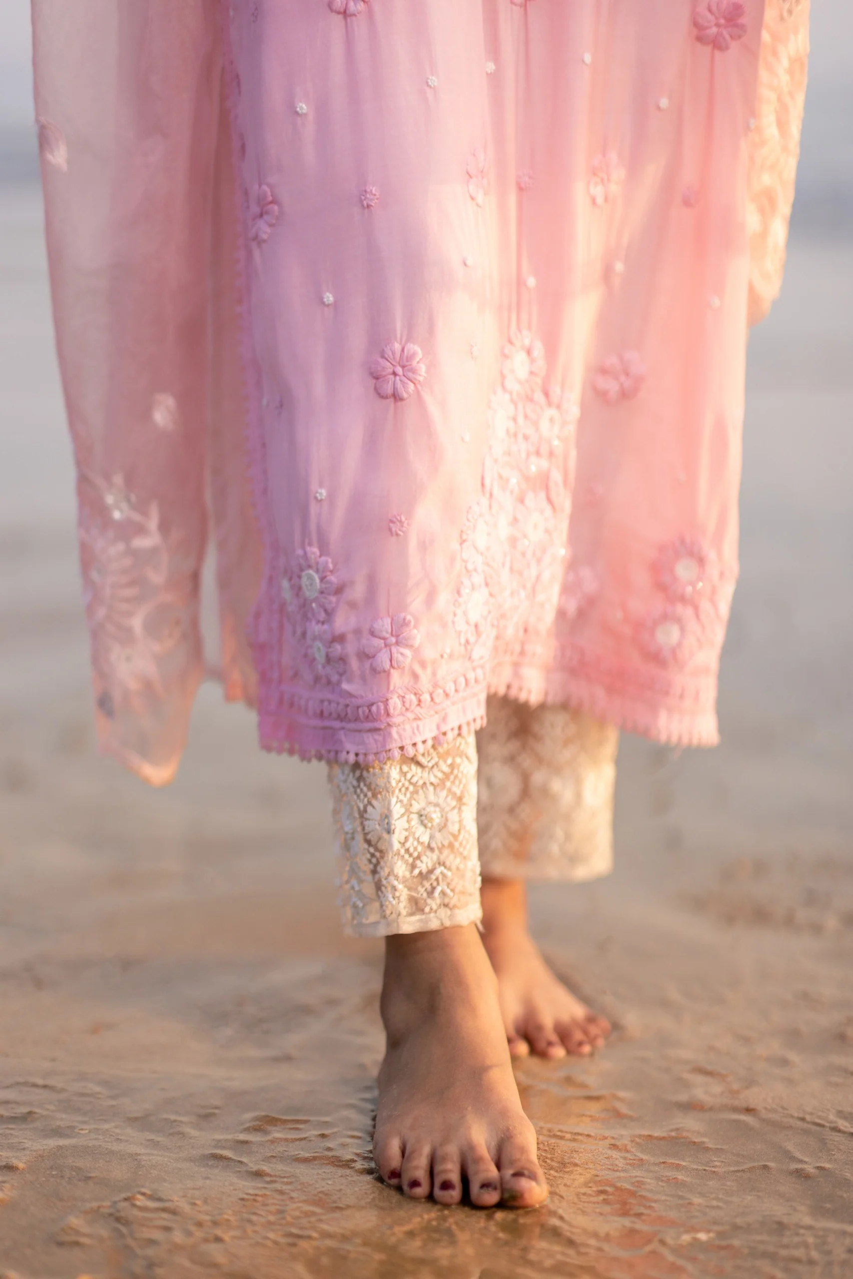 Tea Rose - Image 4