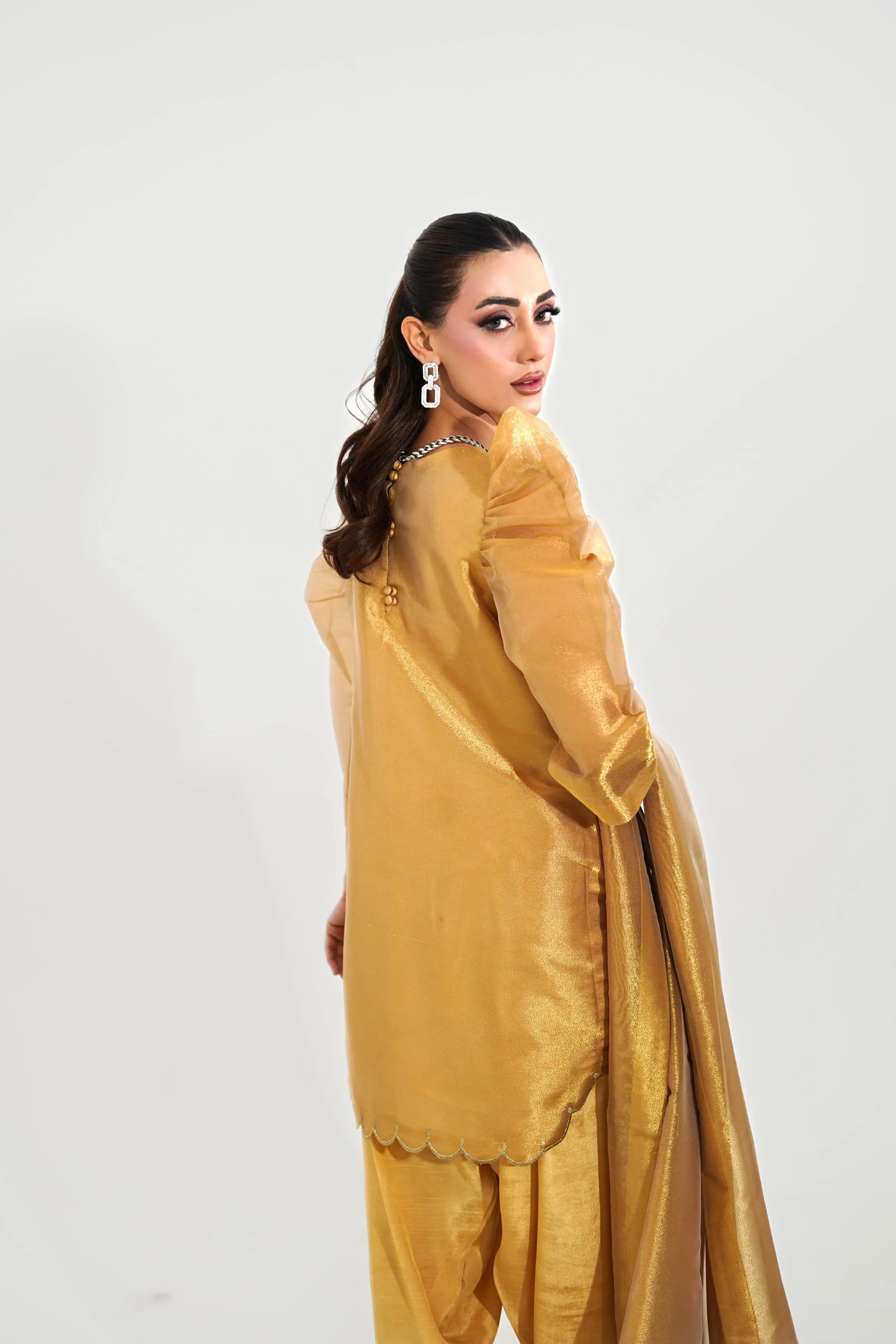 Gold - Image 5