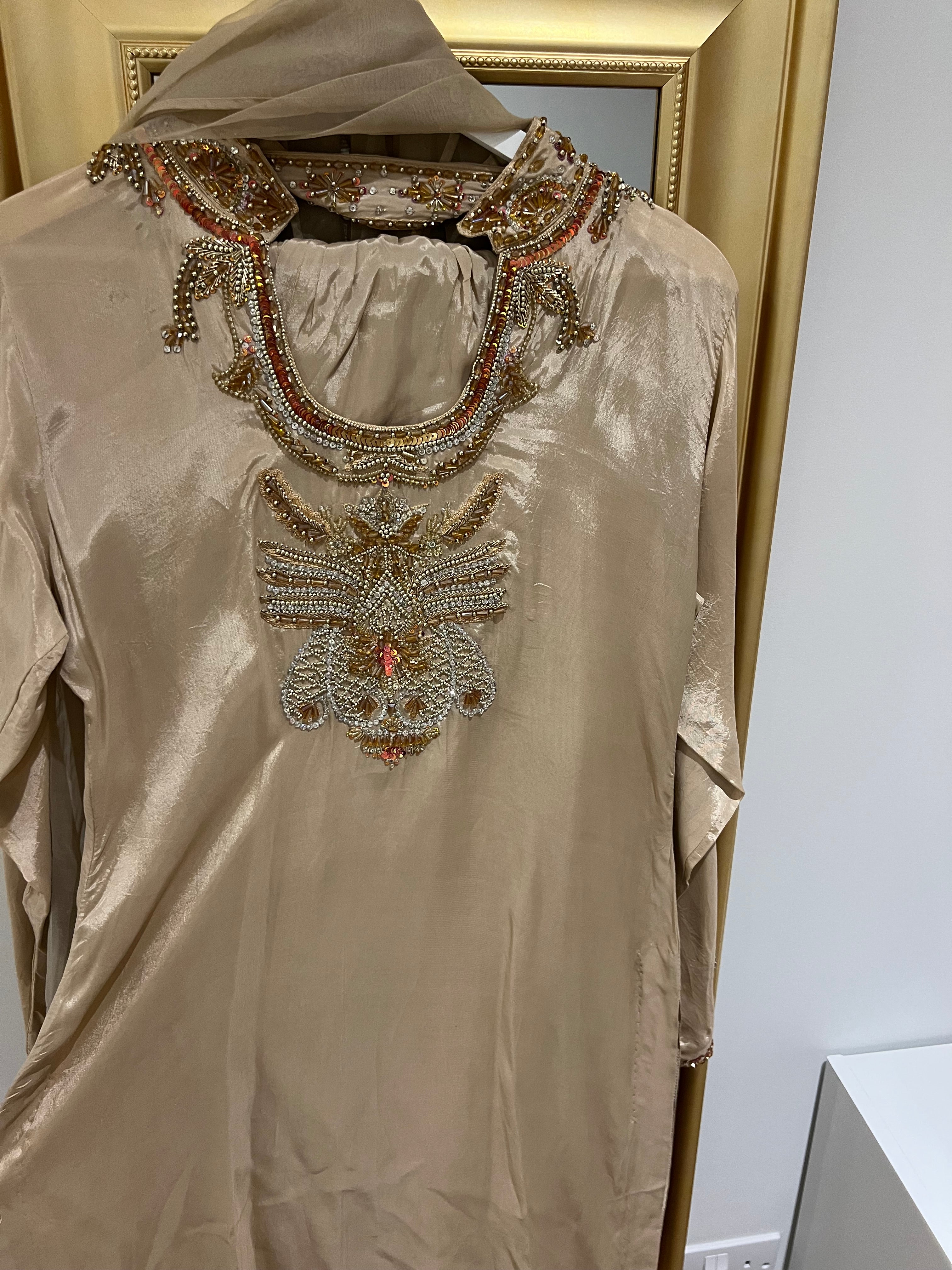 Gold jewel handwork suit ! - Image 3